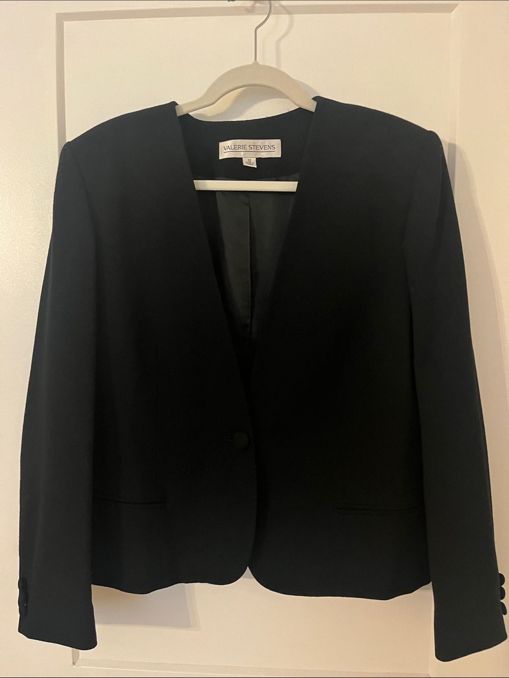 Valerie Stevens Black Collarless Women's Blazer